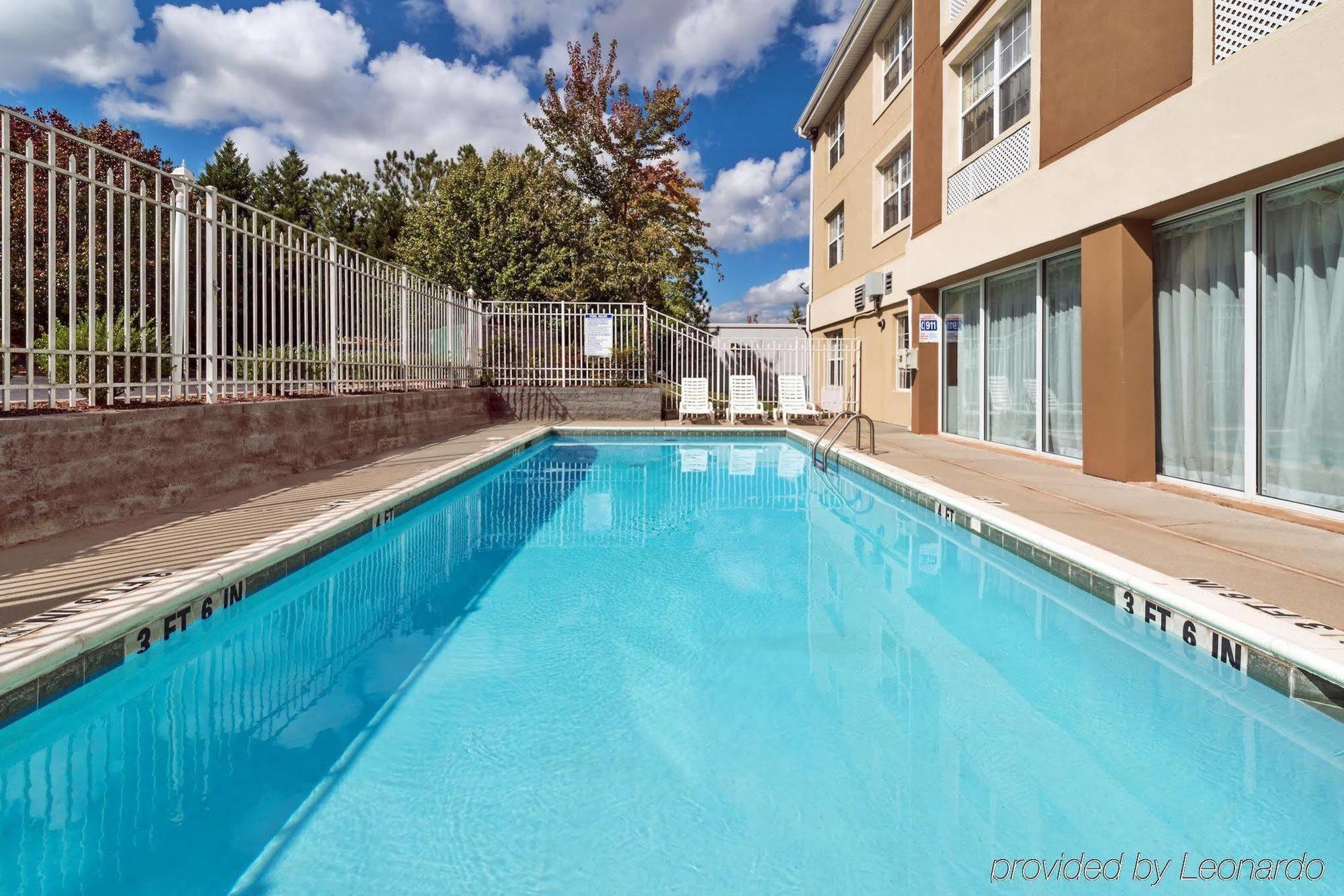 Country Inn & Suites By Radisson, Norcross, Ga Bagian luar foto